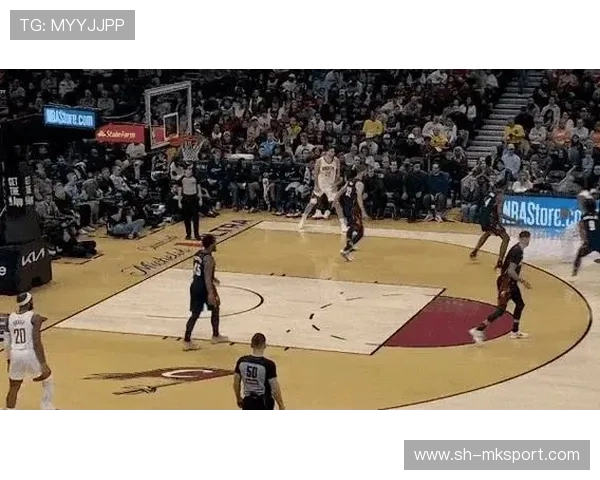 NBA经典变向跨步：如何用晃翻防守者秒杀篮下